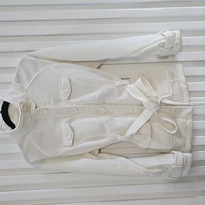 Women's Cream Jacket With Button Closure